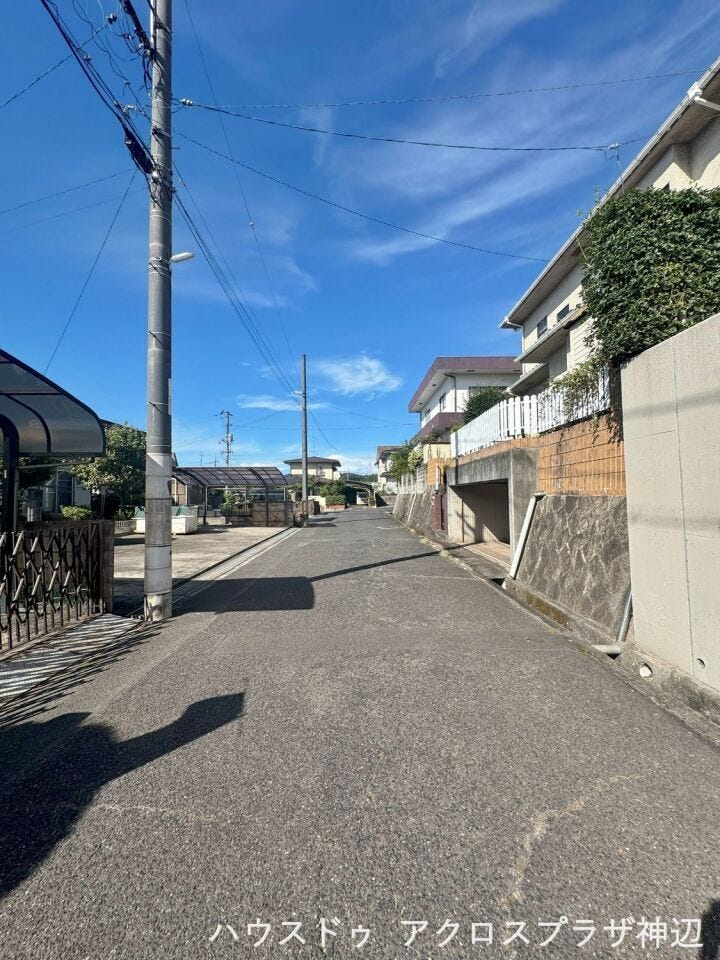 【南東側公道5.2m】