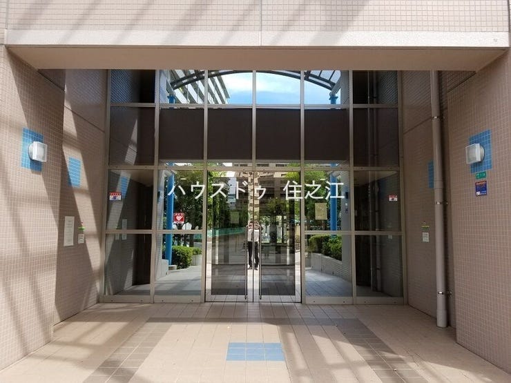 ★解放感のある入口で明るい印象を受けますね♪