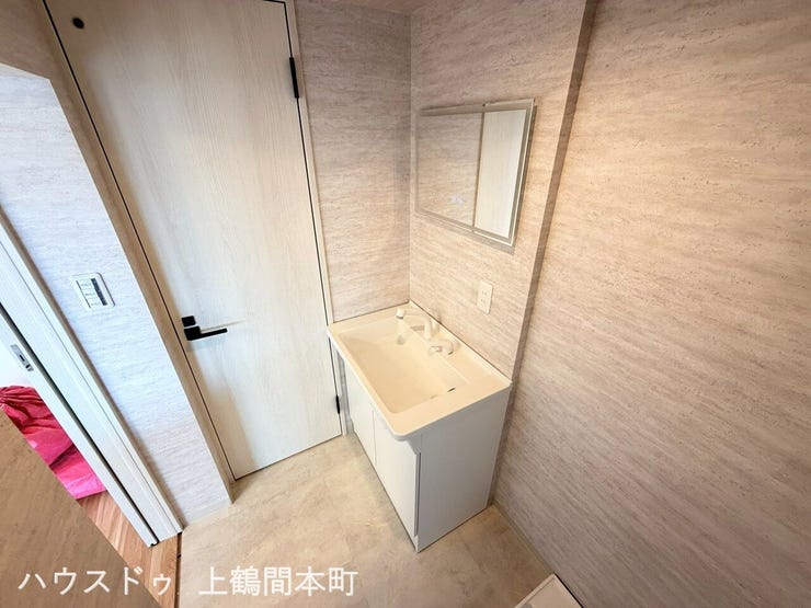 清潔感のあるデザインで、気持ちよく使える洗面空間