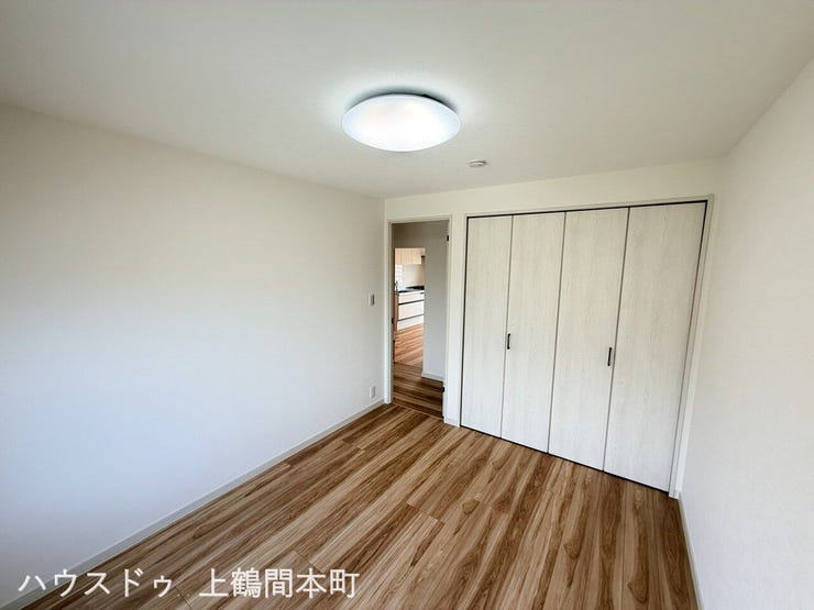 居住空間を圧迫しにくい、機能的なクローゼットを採用