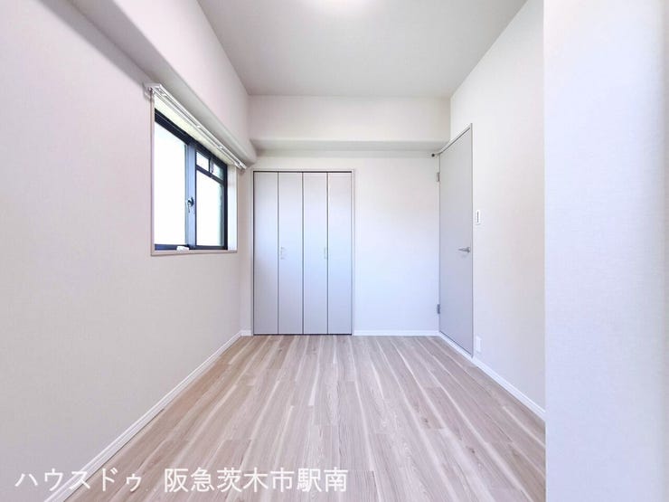 西側 5.3帖のお部屋