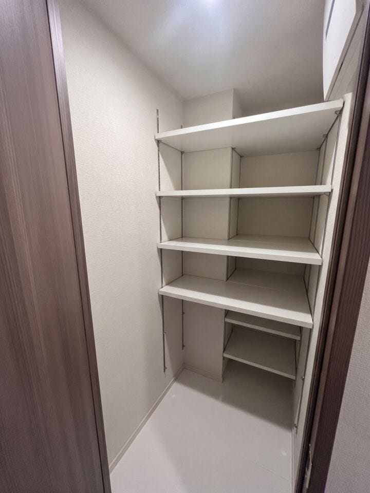 ※こちらの写真は家具等を消す加工を行っております