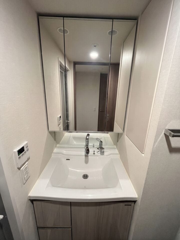 ※こちらの写真は家具等を消す加工を行っております