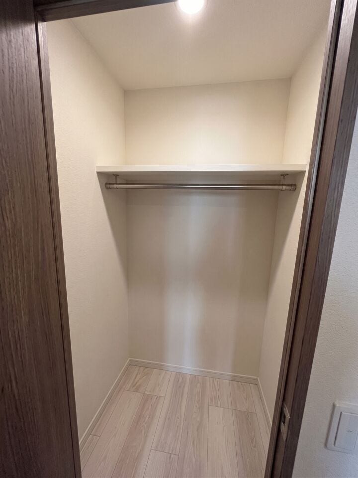 ※こちらの写真は家具等を消す加工を行っております