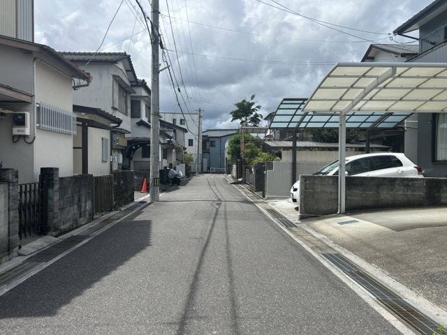 南側道路 東から西方向