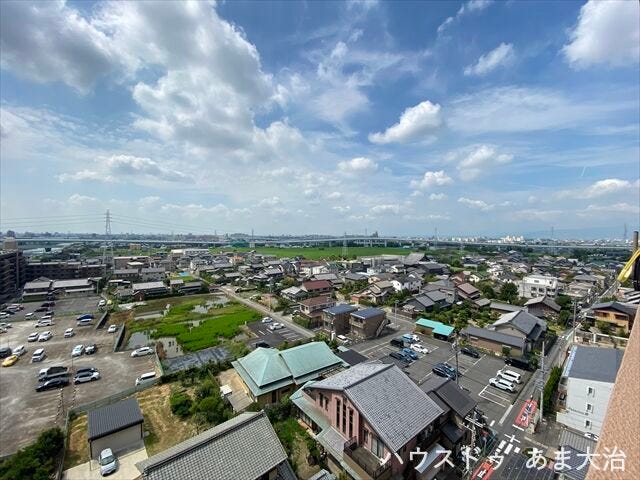 夏には花火大会も堪能できそう◎ワイドビューで開放感のある南眺望です。