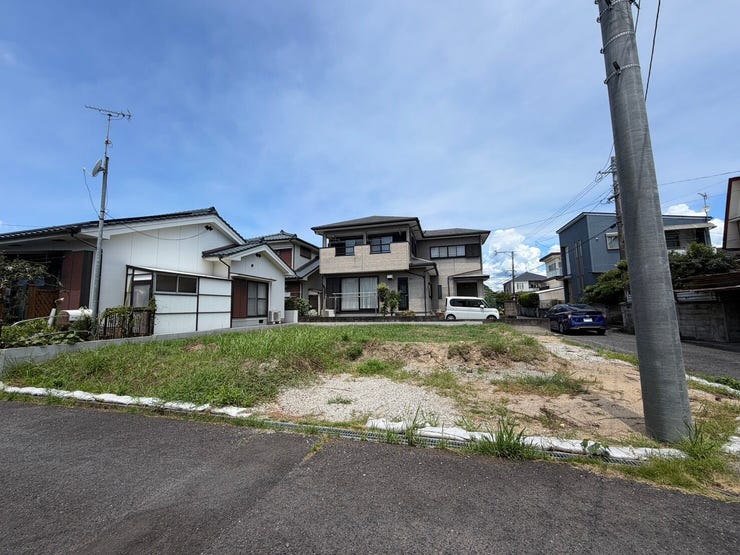 【外観】
土地面積50坪と広々!
日当り、通風良好◎