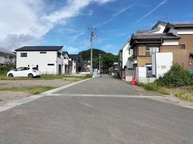北側道路 西から東方向
