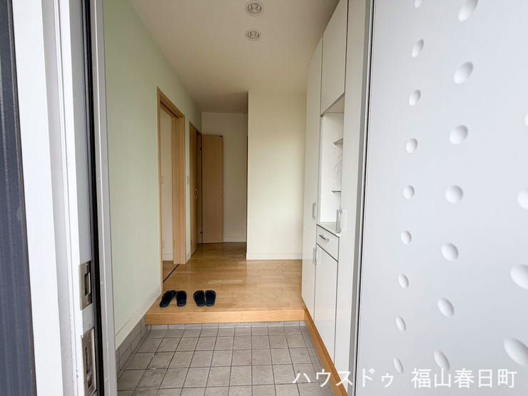 明るく清潔感のある玄関!