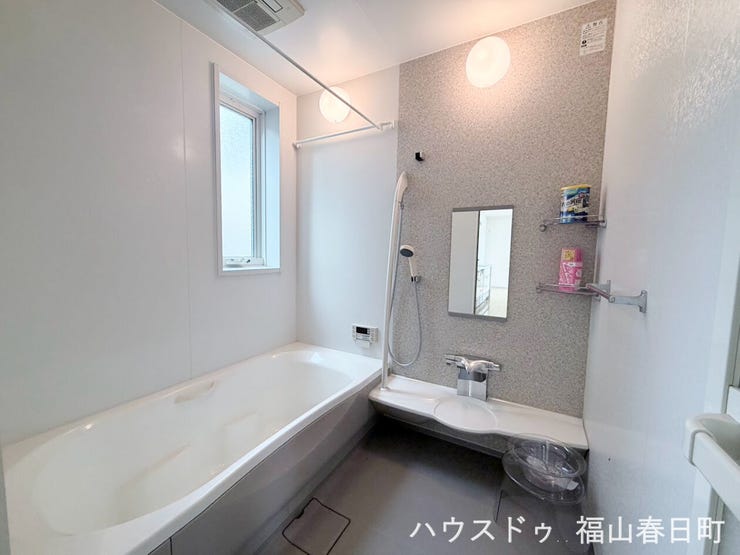 一日の疲れを洗い流し、心身を解放する、静かで贅沢な時間を提供します。