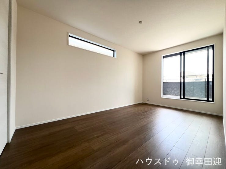■2階7.5帖洋室■心からリラックスできる静けさ、上質な眠りで、毎日をリセットします。明日への活力を養う空間です。