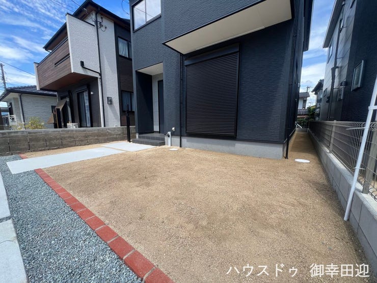 ■遊びと安らぎの多目的空間■子どもが安全に遊べ、ペットと触れ合い、大人も自然に癒やされる、暮らしを彩るスペースです。