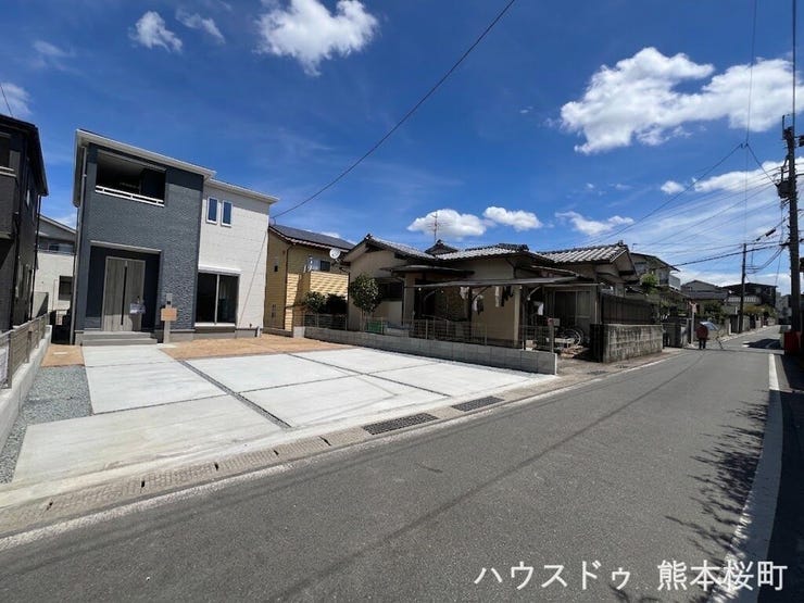 ■理想を叶える新しい暮らしの舞台■高いデザイン性と機能性を兼ね備えた住まい。ここで、家族の新しい物語が始まります。