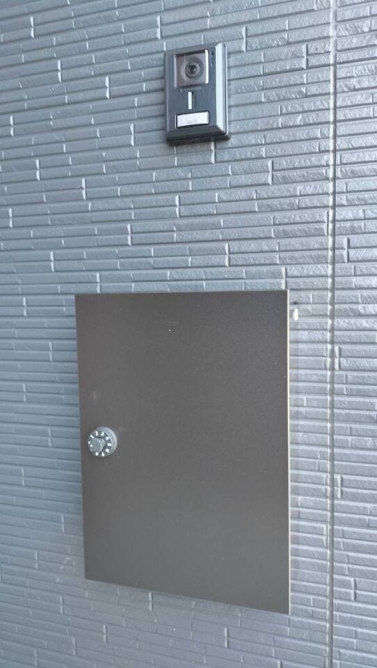 宅配ボックスです。