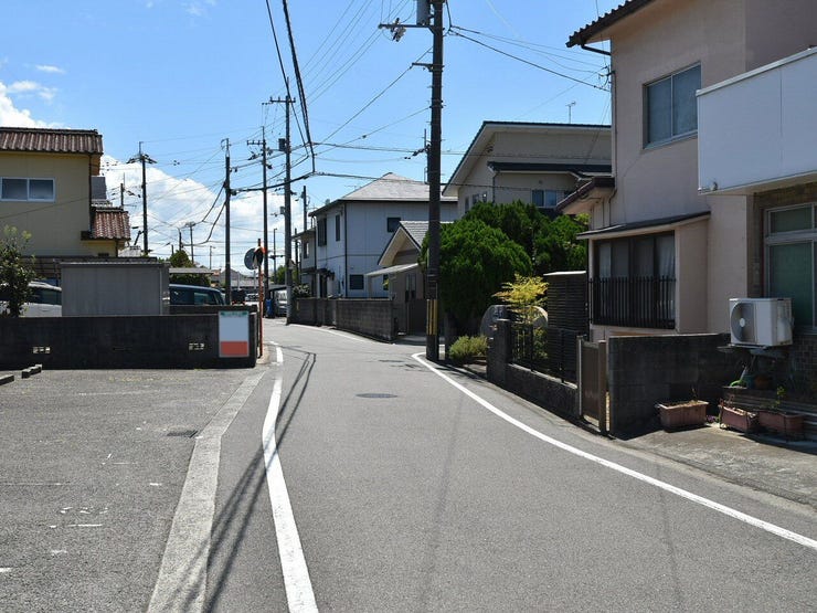 東側道路