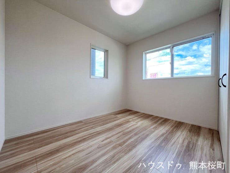 ■洋室①■寝室、書斎、趣味の部屋。家族の成長やライフスタイルに合わせ、様々な使い方ができる快適な空間です。