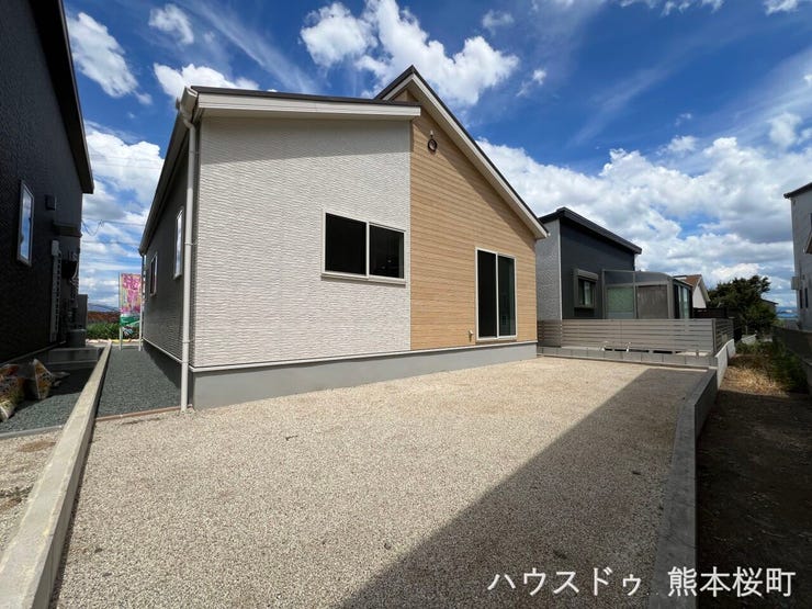 ■遊びと安らぎの多目的空間■子どもが安全に遊べ、ペットと触れ合い、大人も自然に癒やされる、暮らしを彩るスペースです。