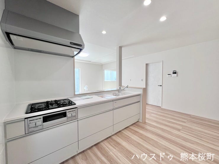 ■家族の「美味しい」が集まる舞台■高い機能性と美しいデザインを両立。料理する人も、待つ人も、笑顔になれる場所です。