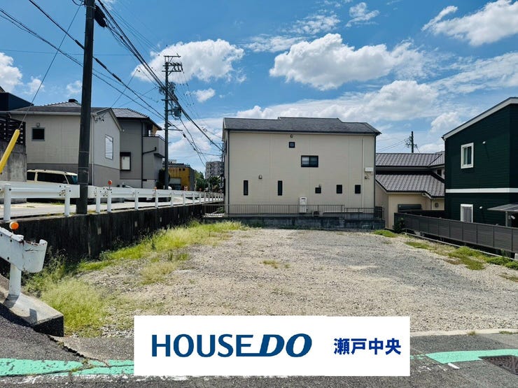 【外観】
完成後の購入では遅いかも?!実は!新築物件
の2件に1件が完成前の状態で売れています!“あなた”にとって理想の物件は、“みんな”にとっても理想の物件かもしれません!一番良い場所を最初に選びましょう!