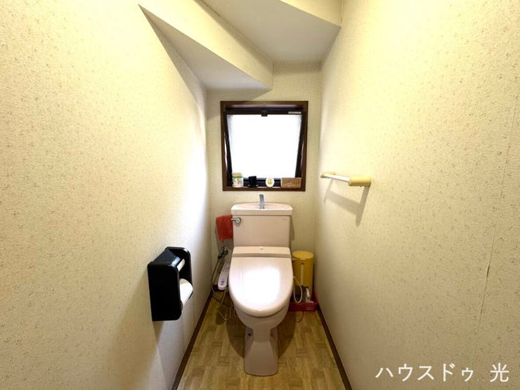 ■□小窓から光が差し込む明るい空間となっています□■