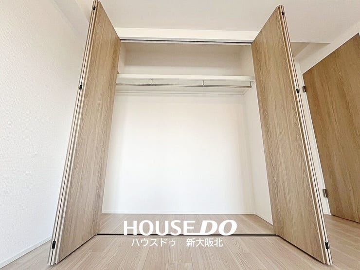 ■大容量のクローゼット!
■お洋服はもちろん、小物や季節家電も収納できてお部屋がスッキリと片付きます!