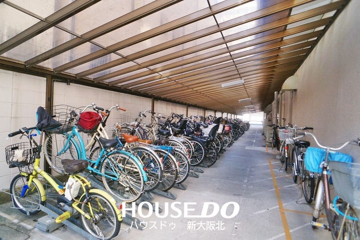 ■屋根付き駐輪場!雨が降っても大事な自転車が傷みにくくいいですね◎