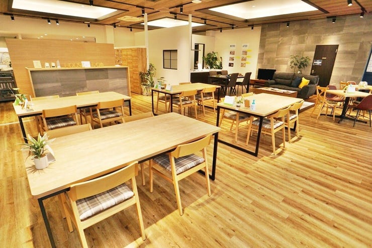 ■弊社は三国駅の目の前にある大型店舗です!
■リフォームの参考にできるモデルルームのようなスペースがあります♪
■個室もありますのでご希望の方はお申し付けください。