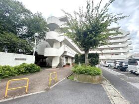 越谷市蒲生茜町