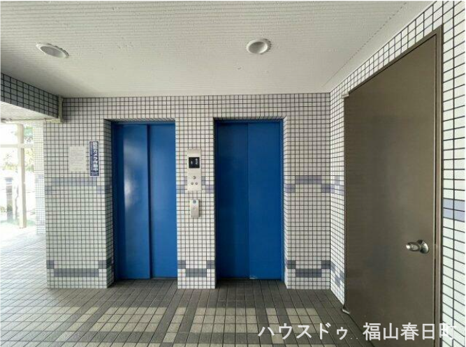 エレベーター2基つきで忙しい朝も慌てることなくでれます!