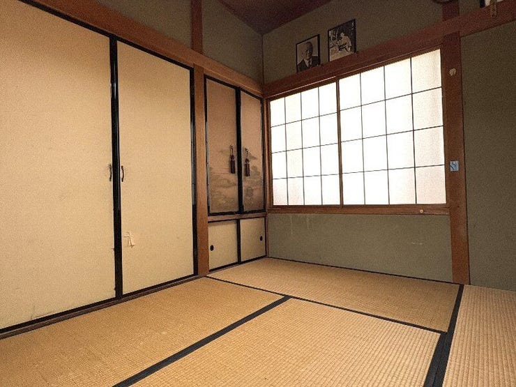 1階の和室になります。