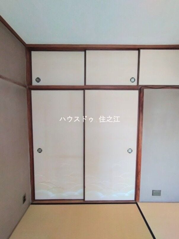 全室に収納がございますのでお部屋の中がスッキリ片付きますよ