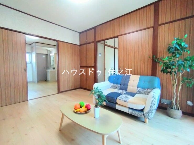 リビングとしてもご使用いただける洋室です