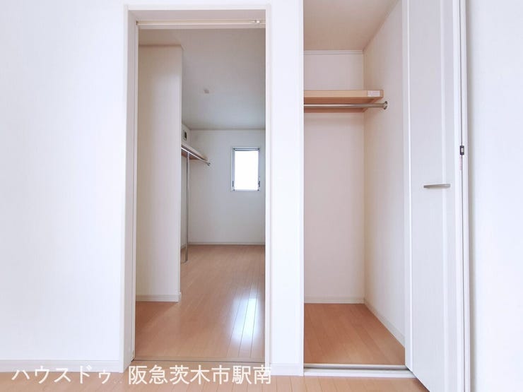 2階 洋室7.5帖の部屋より