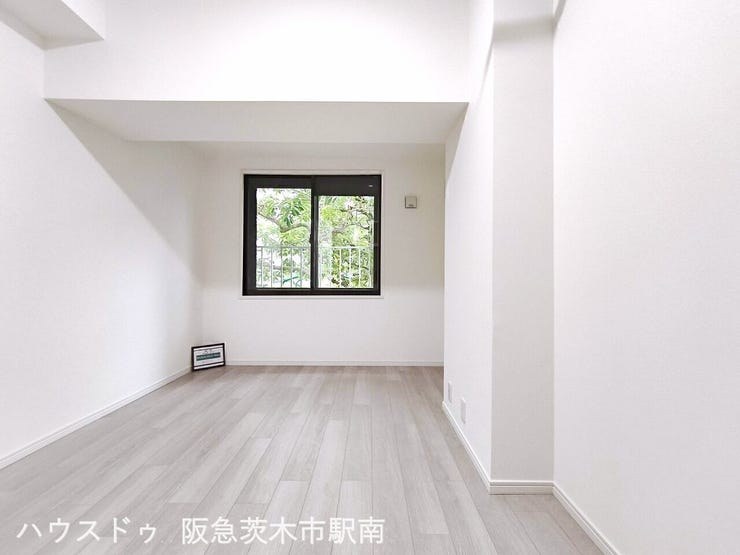 北側側5.7帖