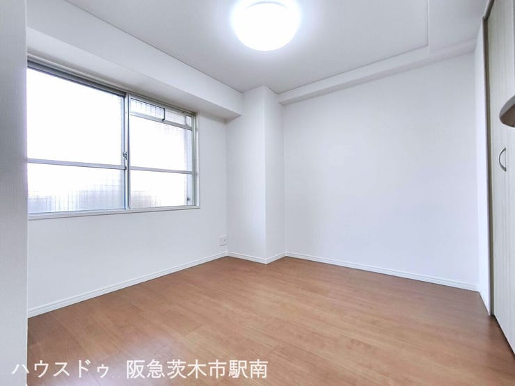 洋室4.7帖のお部屋