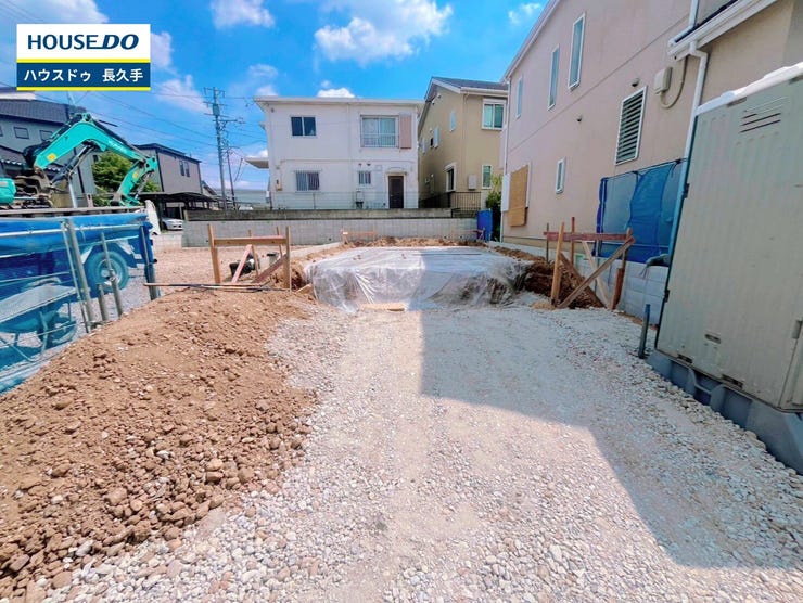 【外観】
お住まい購入に向けての『質問』・『疑問』。具体的に何を準備をして進めたらいいのか?些細な事でも何でも質問して下さい。安心してお住まいが購入出来るようサポート致します!