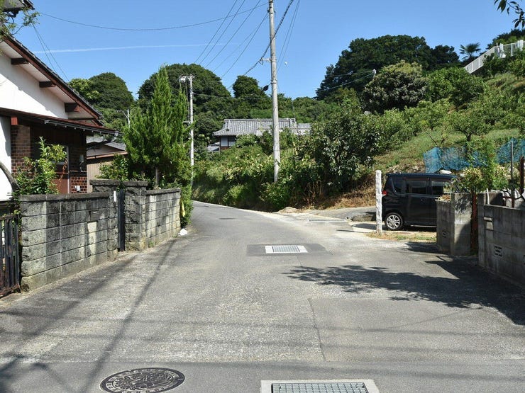 東側道路