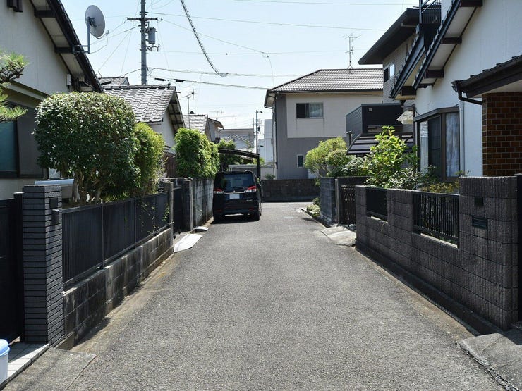 東側道路