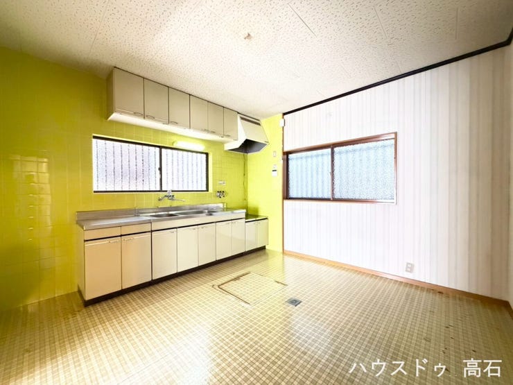 8.0帖のダイニングキッチンはご家族が集まりやすく、笑顔があふれる団らんの場にぴったりです。