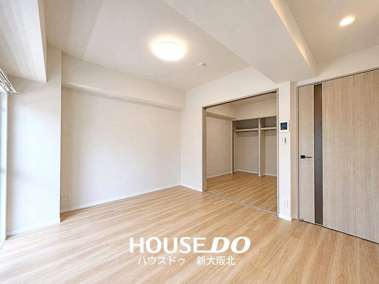 ■リビングに面したお部屋は、ご家族のライフスタイルに合わせて広々としたリビングとして使用したり、個室として利用するなど、使い分けることができます!