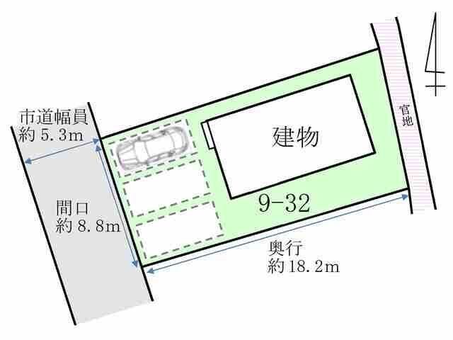 駐車3台可能なゆとりある敷地です。建物南側のスペースは、幅2m以上で広々としており、物置もラクに置けます。