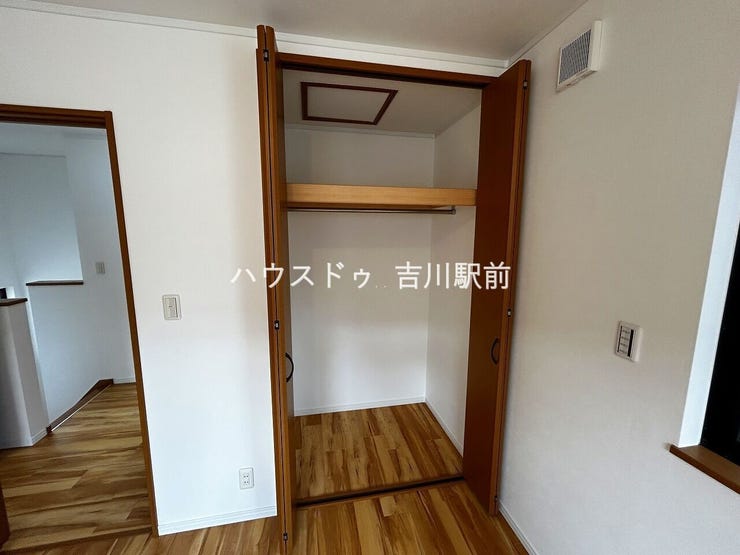 2階洋室収納です♪