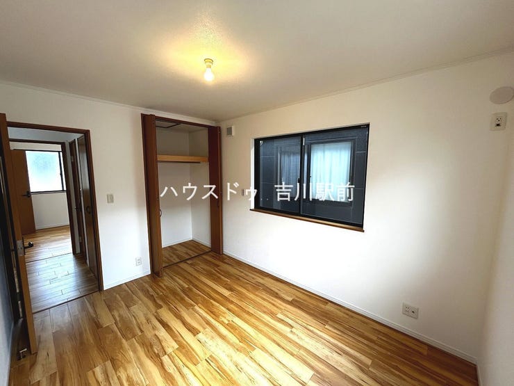 2階クローゼット付き洋室6帖!