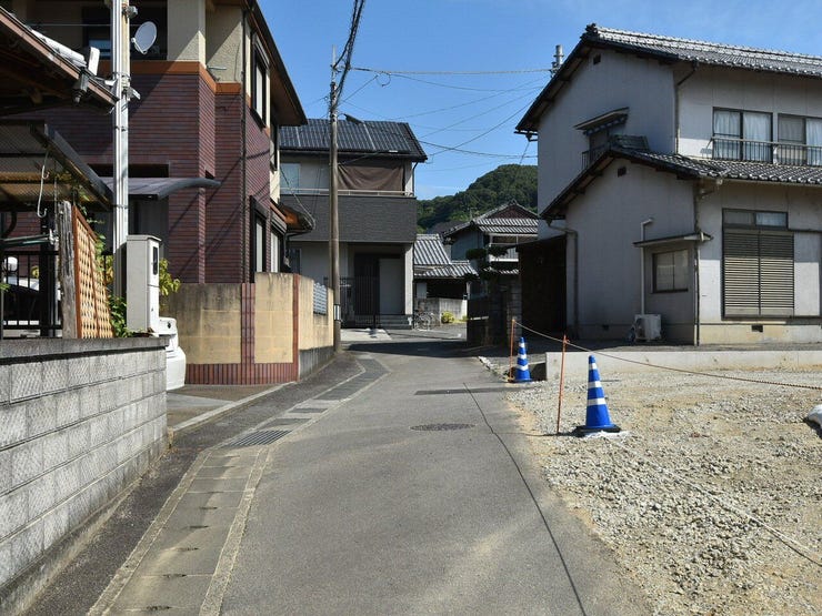 西側道路