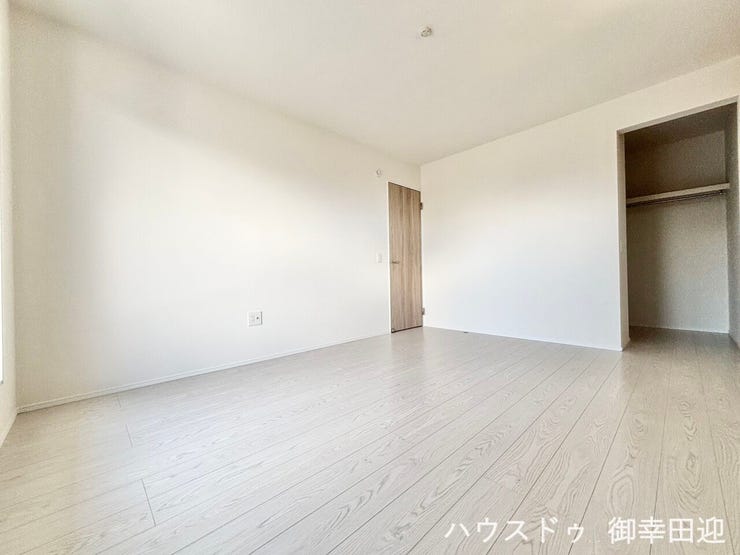 ■2階7.8帖洋室■心からリラックスできる静けさ、上質な眠りで、毎日をリセットします。明日への活力を養う空間です。