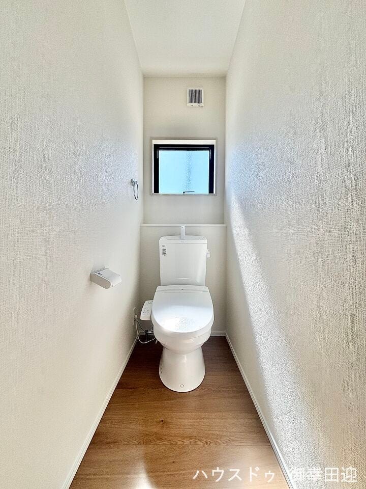 ■一人になれる安らぎの場所■清潔さと静けさを両立した空間。心落ち着くひとときを過ごせる、プライベートなレストルームです。