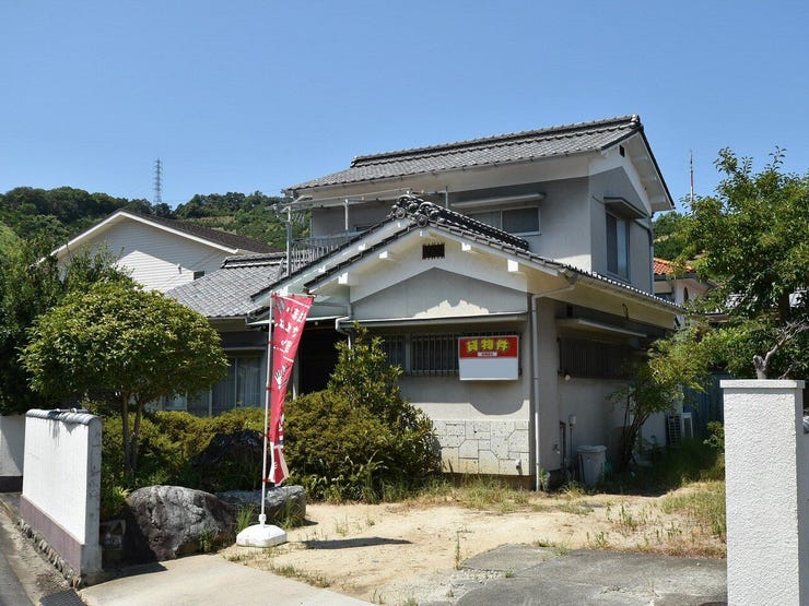 外観を東側より撮影