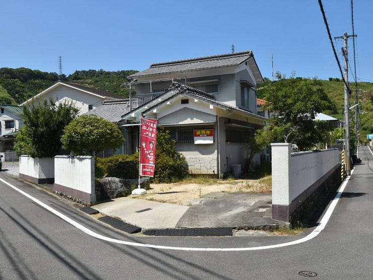 外観を東側より撮影