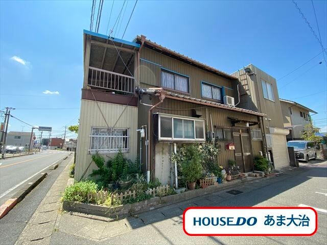 【外観】
市・名鉄バス「大治役場前」停 徒歩4分。保育園や小学校、公園が徒歩10分圏内でお子様にも嬉しい馬島エリアに売り土地の登場です。