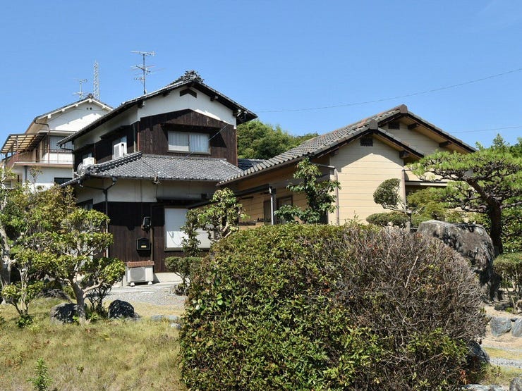 【外観】
外観を南東側より撮影